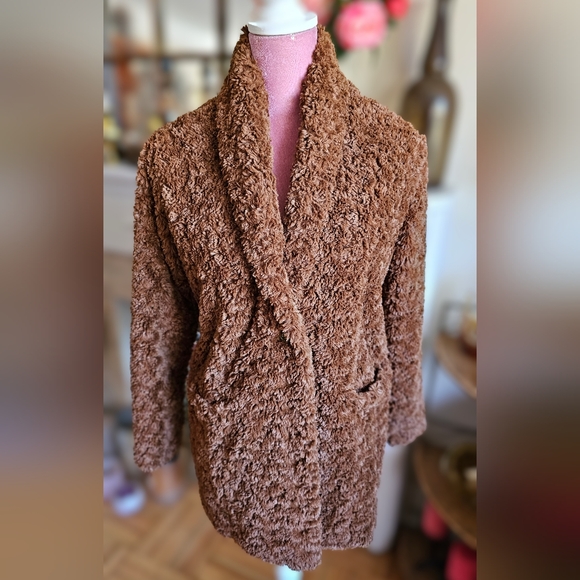 wilfred free teddy bear coat, size small. - Picture 2 of 12